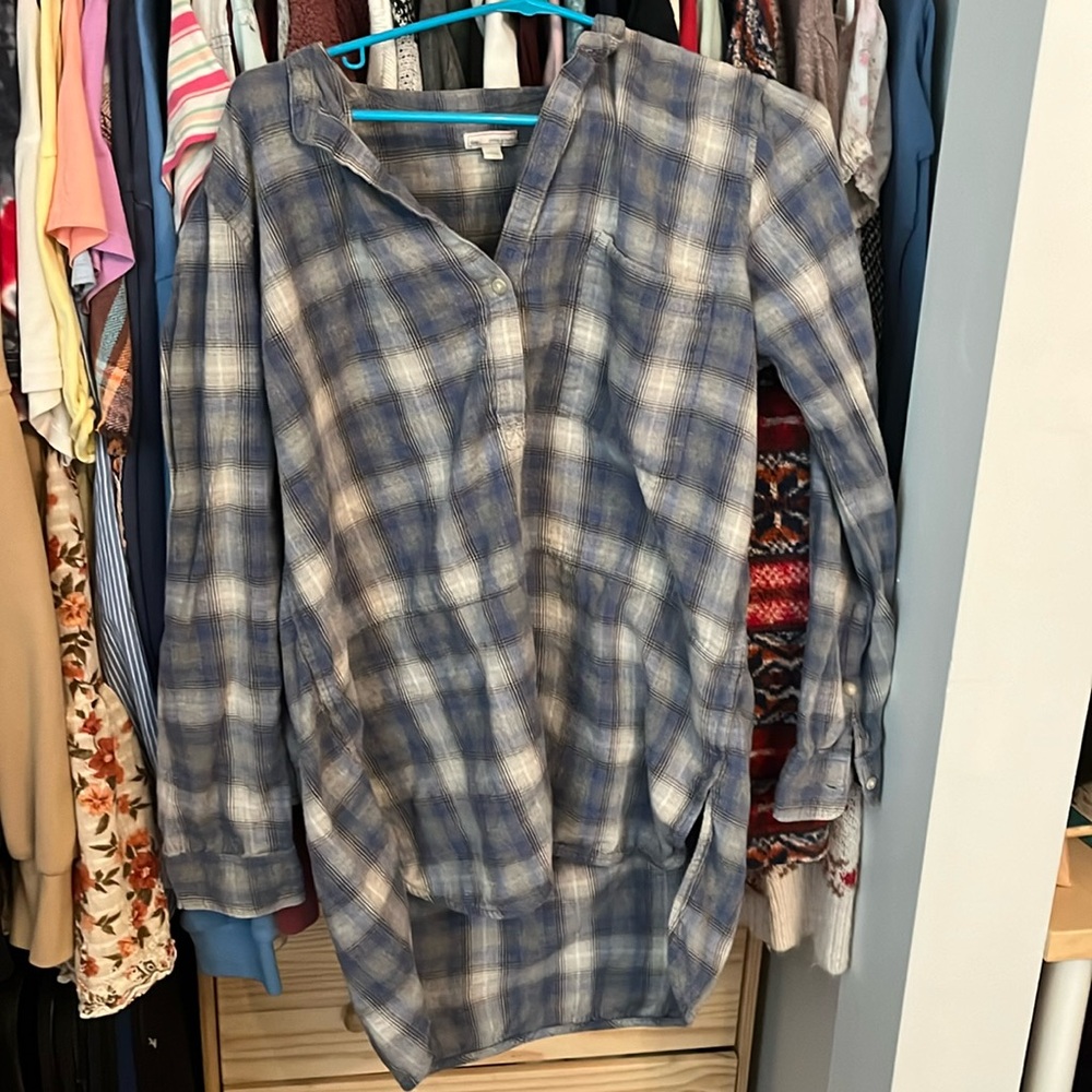 Gap Women’s Quarter-Button Down Flannel Shirt